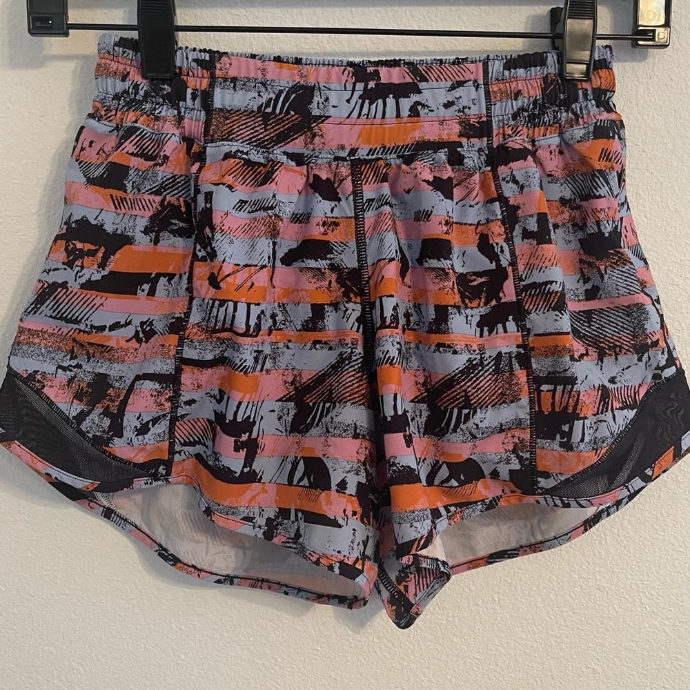 Lululemon shorts Size 4 tall